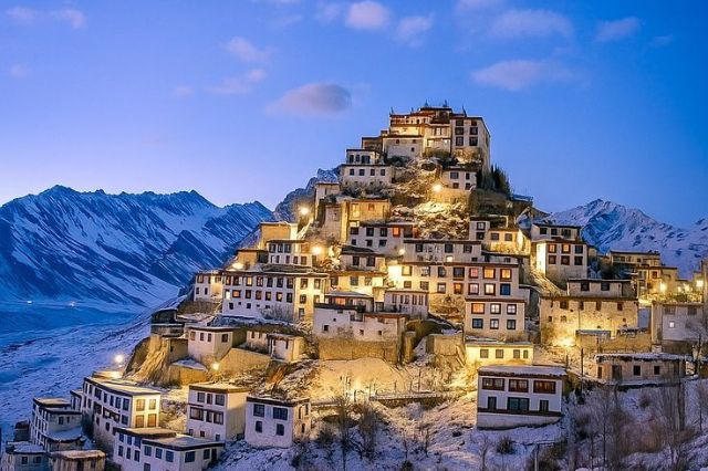 Ladakh Winter Tour Package